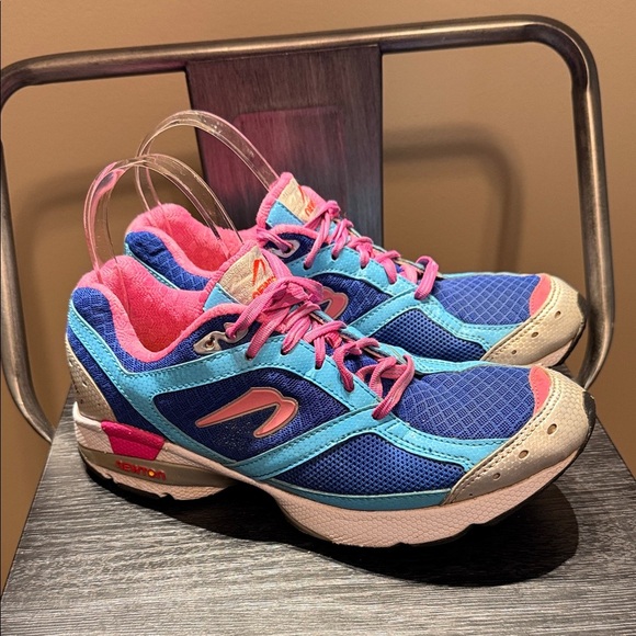 Newton Women's Vibrant Blue and Pink Athletic Shoes - Picture 1 of 8